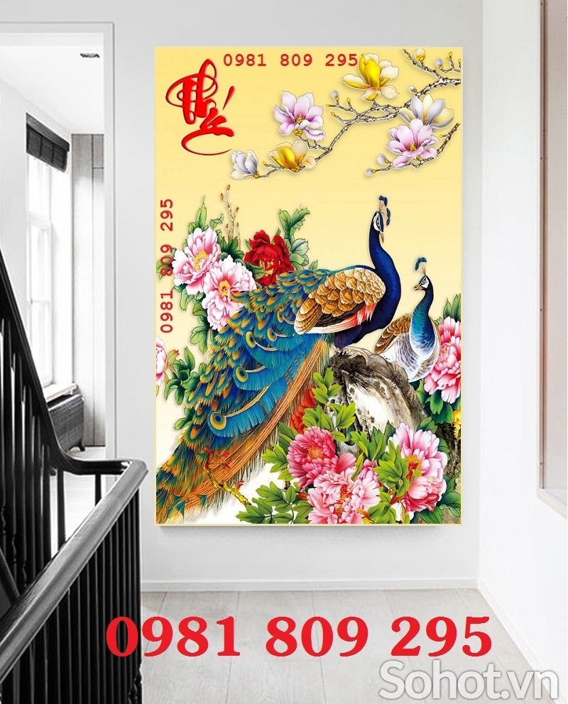 Tranh gạch con công khổ đứng 3d