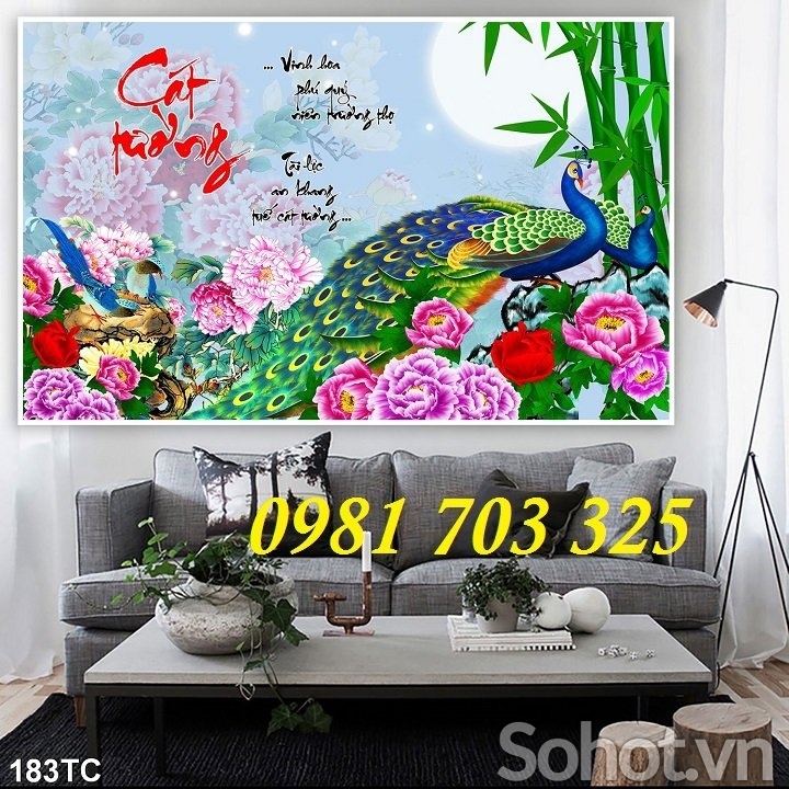 Tranh gạch chim công phong thủy