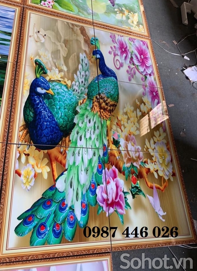 Gạch 3d tranh in chim công thực tế HP9772