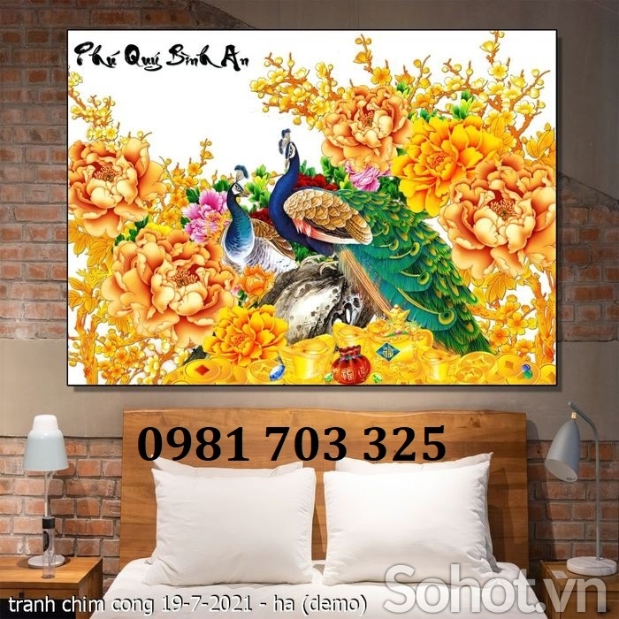 Gạch tranh 3d chim công sang trọng