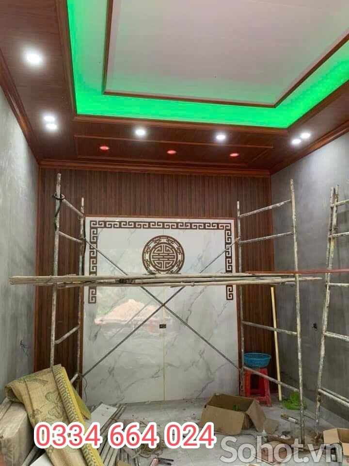 Ốp trần nhựa giả vân gỗ hoàn thiện Hà Nội