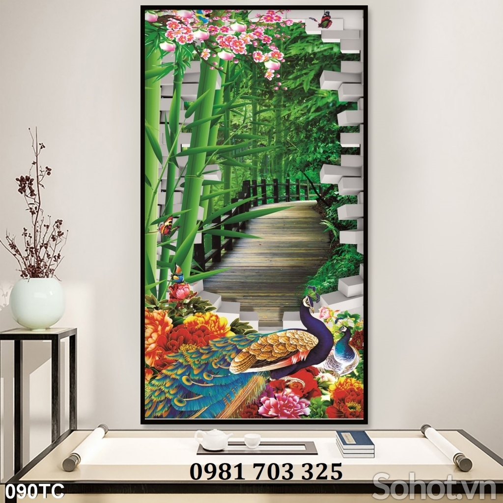 Tranh gạch khổ đứng chim công trang trí