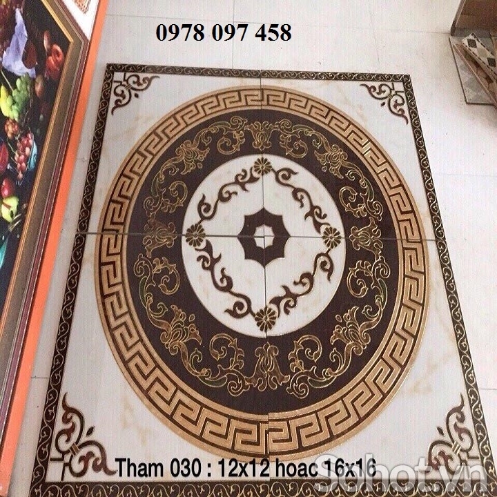 cầu thang lát thảm gạch men