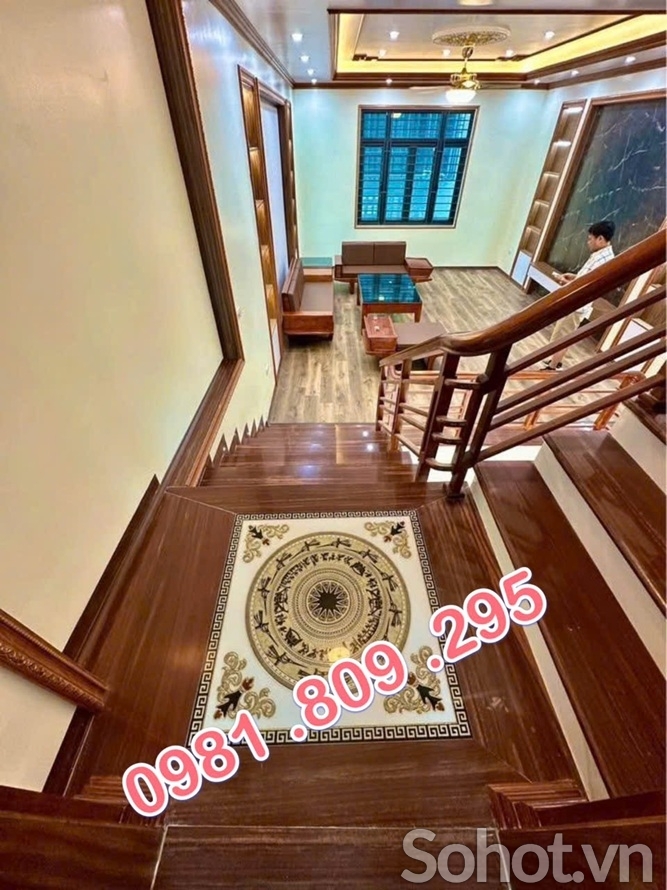 Thảm gạch lát nền phối cầu thang