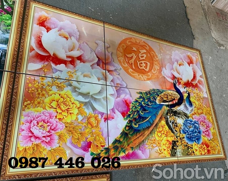 Gạch tranh 3d chim công ảnh thực tế