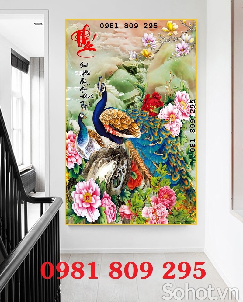 Tranh gạch con công khổ đứng 3d