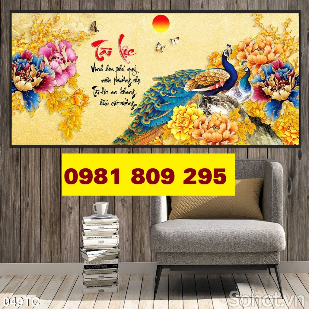 Mẫu tranh gạch ốp phòng khách con công GF9743