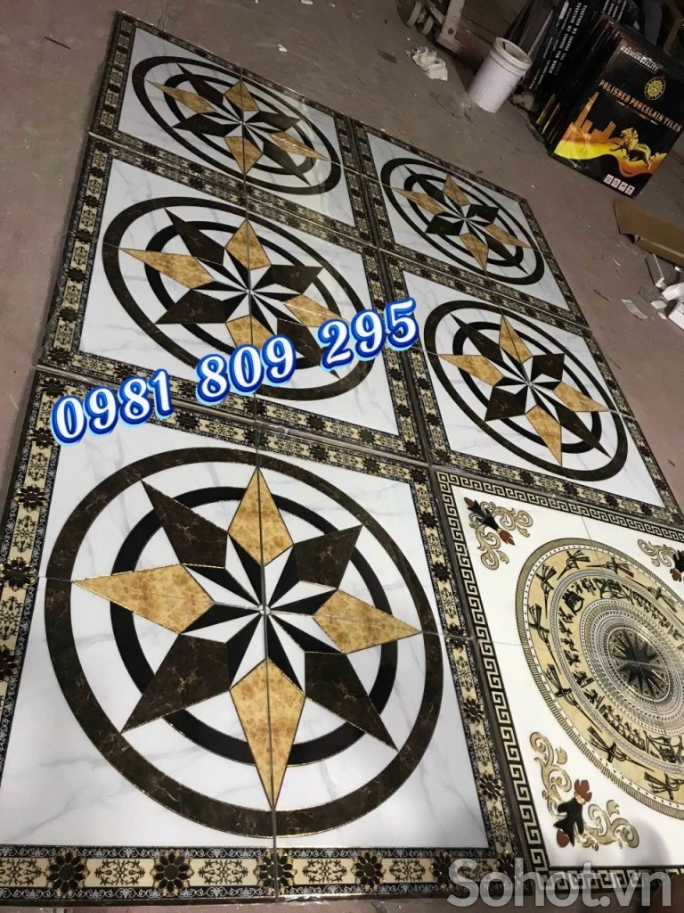 Thảm gạch vuông lát hoa văn trang trí hiên nhà