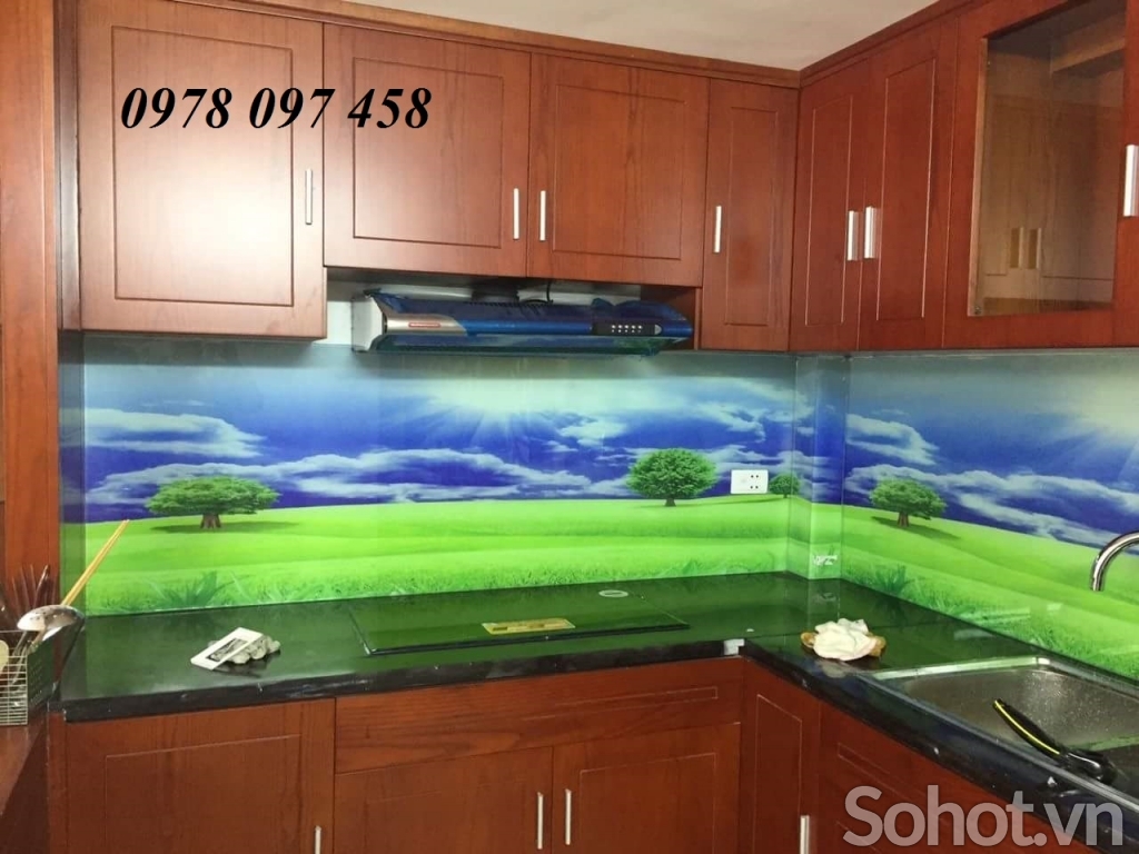 tranh kính phòng bếp