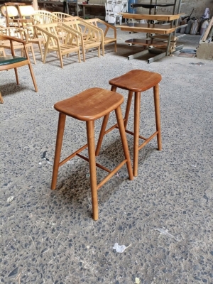 Ghế bar yên ngựa