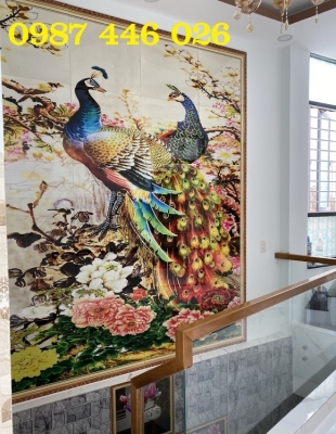Gạch tranh 3d chim công ảnh thực tế