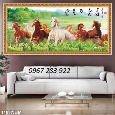 Tranh phong thủy gạch men mã đáo thành công
