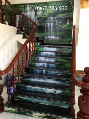 Tranh trang trí cầu thang