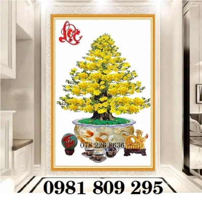 Tranh gạch men hoa mai trang trí