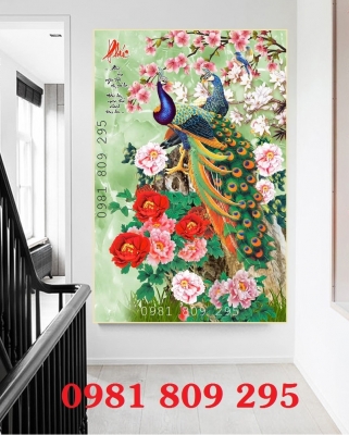 Tranh gạch con công khổ đứng 3d