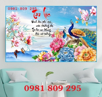 Gạch trang trí con công