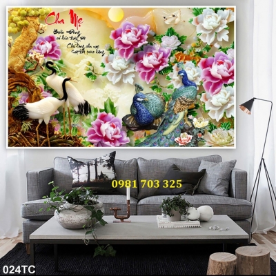 Gạch men chim công dán tường phòng khách