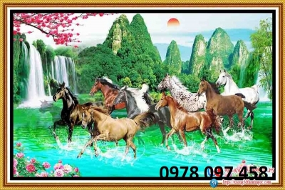 Gạch tranh dán tường họa tiết 8 chú ngựa