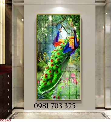 Tranh gạch chim công khổ đứng
