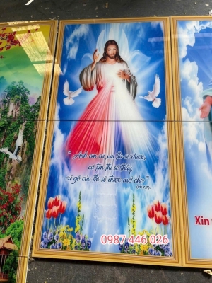 Gạch tranh thiên chúa