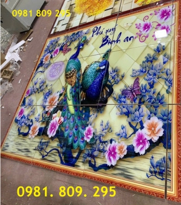 Tranh gạch ốp tường chim công 3d