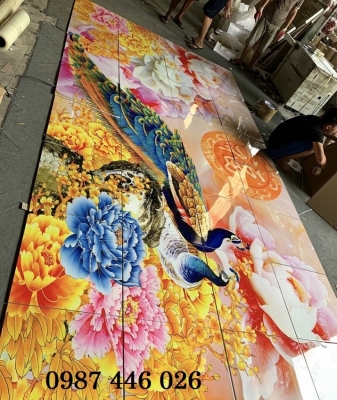 Gạch 3d tranh in chim công thực tế HP9772