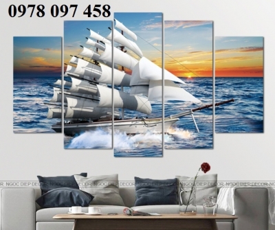 Gạch tranh thuận buồm xuôi gió