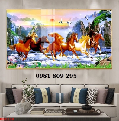 Tranh gạch men bát mã HP736