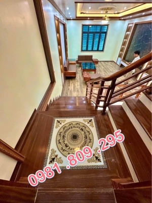 Thảm gạch lát nền phối cầu thang