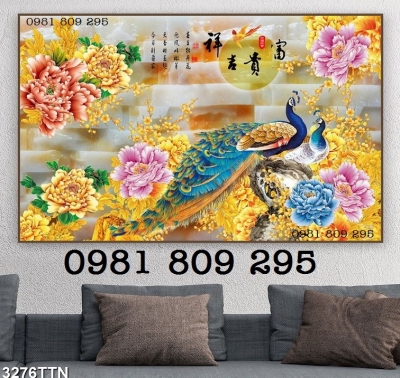 Tranh gạch men chim công