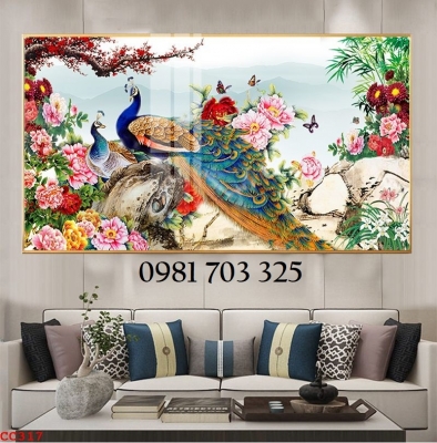 Tranh gạch phong thủy chim công hoa mẫu đơn