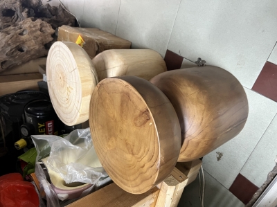 Đôn gỗ nguyên khối