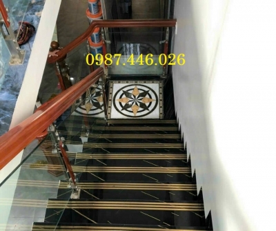 Gạch cầu thang chiếu nghỉ 80x80cm HP282