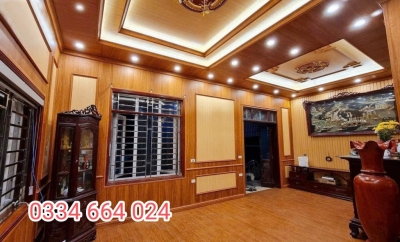Ốp trần nhựa giả vân gỗ hoàn thiện Hà Nội