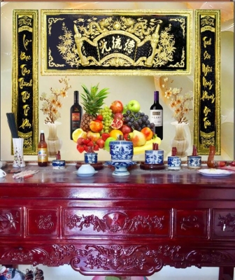 Gạch tranh ốp tường phòng thờ