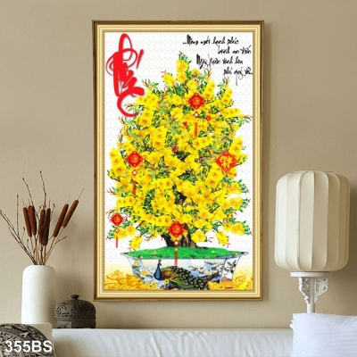 Gạch tranh họa tiết hoa mai vàng